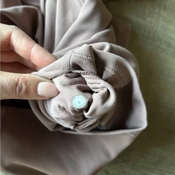 Lululemon Wunder Lounge Super High Rise W5CVCS Pant Size 4 Pink Taupe 25” RARE! - Picture 8 of 9